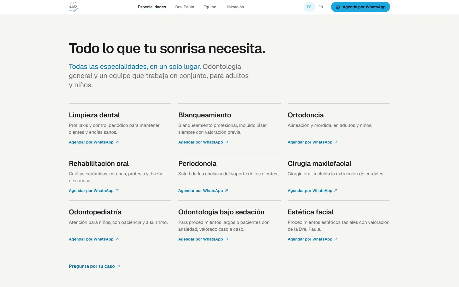 Sección de especialidades del sitio de la clínica: limpieza, blanqueamiento, ortodoncia, rehabilitación oral, periodoncia, cirugía, odontopediatría, sedación y estética facial